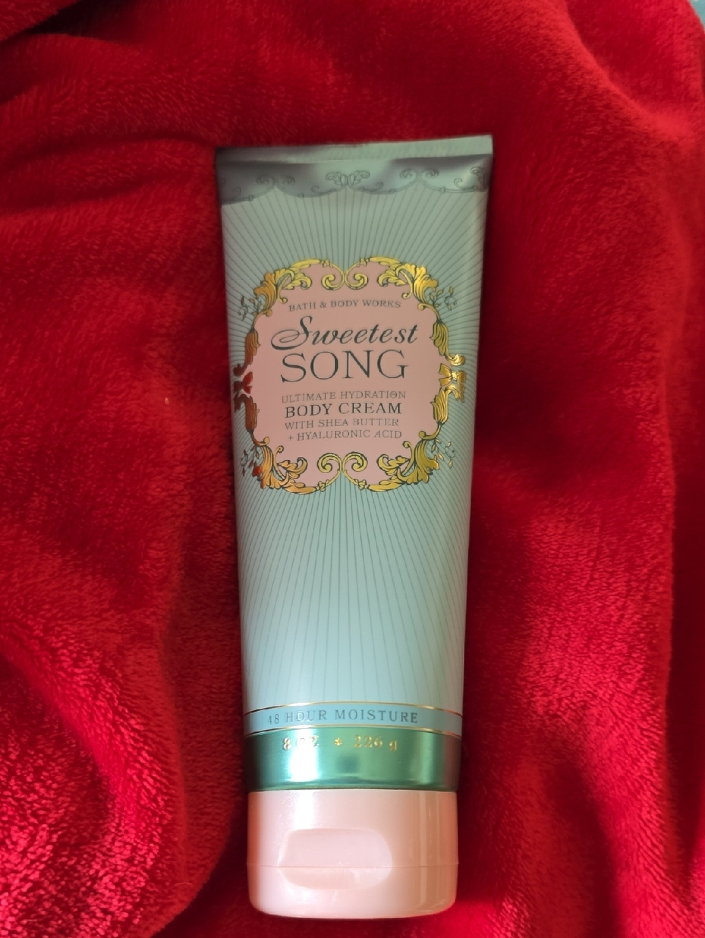 Bath & Body Works Sweetest Song Body Cream - Mint Green & Pink Accents